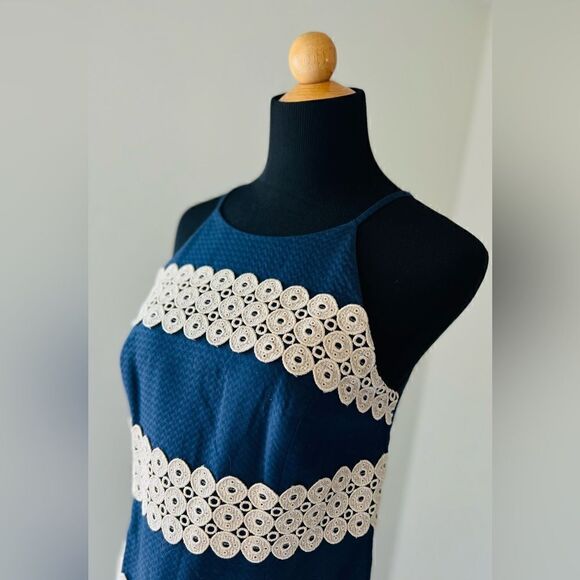 Lilly Pulitzer Annabelle Shift Dress Style Number 11561 Sz 2 Navy Blue and Gold - Picture 7 of 14